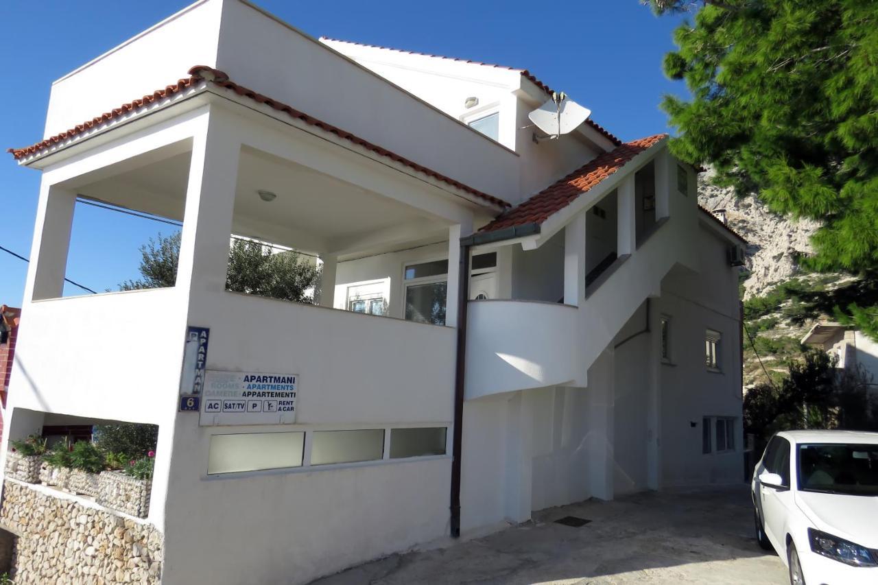 Apartment Apartments By The Sea Drasnice, Makarska - 2581
