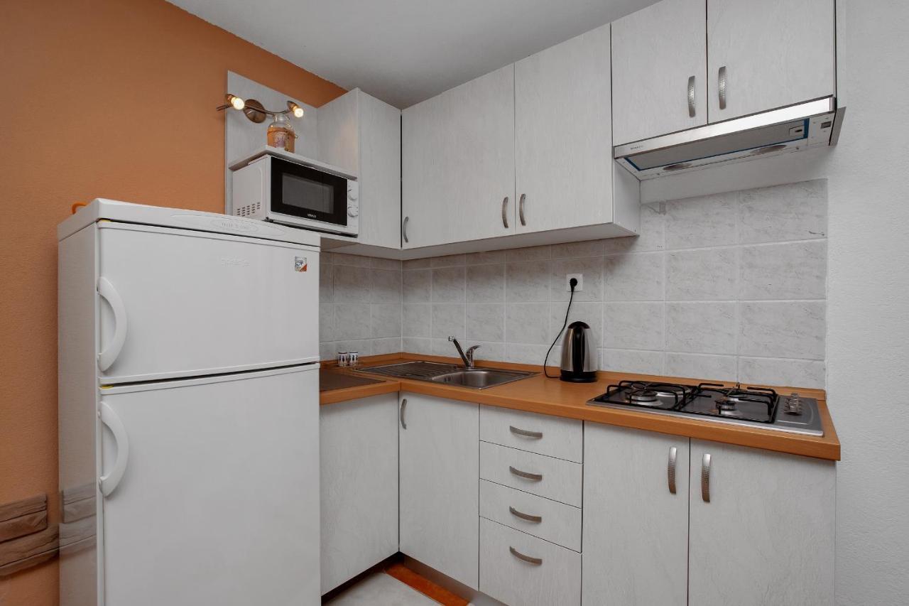 Apartments By The Sea Drasnice, Makarska - 2581 Drasnice