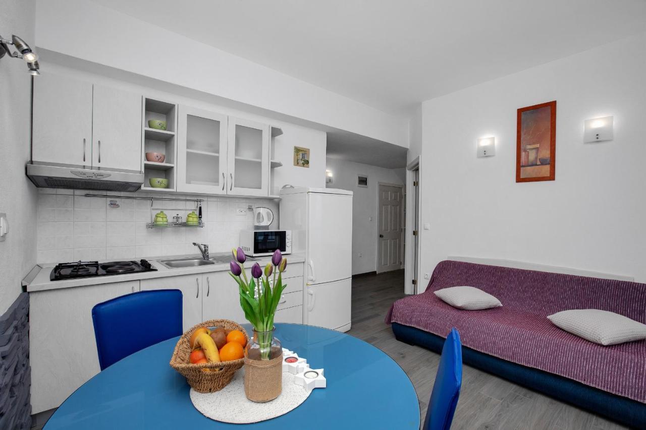 Apartments By The Sea Drasnice, Makarska - 2581 Drasnice